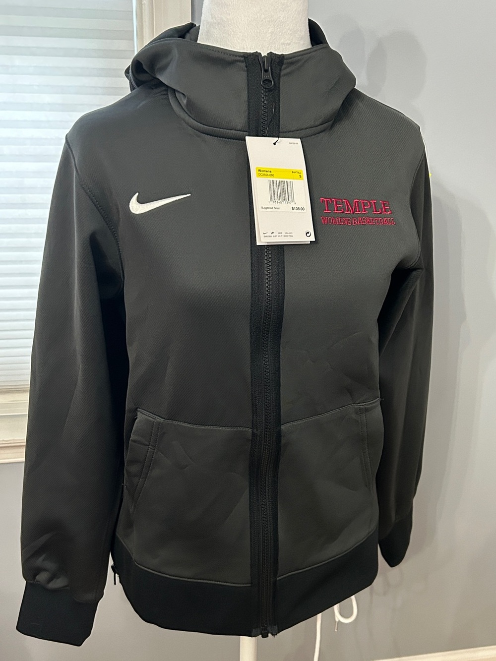 NWT Nike Womens Small Temple Basketball Dri-Fit Full Zip Hooded Jacket Gray